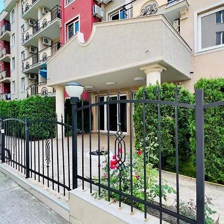 Bratanov Vip Zone Maisonettes 606 & 609 * ساني بيتش