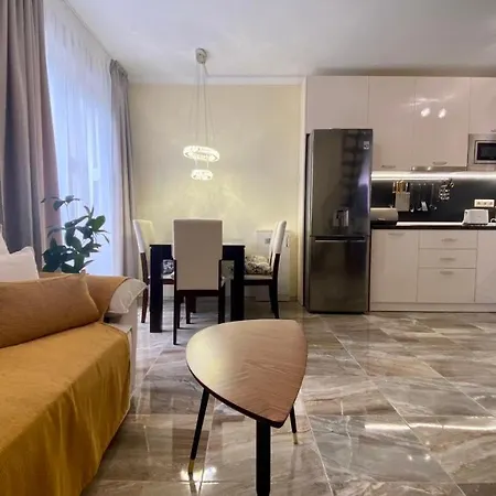 Bratanov Vip Zone Maisonettes 606 & 609 *