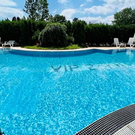 Bratanov Vip Zone Maisonettes 606&609 *