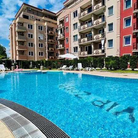 Апартаменты Bratanov Vip Zone Maisonettes 606 & 609